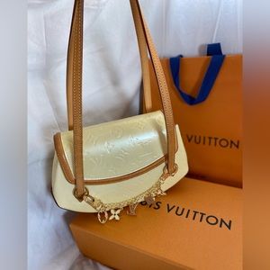 SOLD****Authentic Louis Vuitton Biscayne Bay Vernis PM Patent Leather Bag